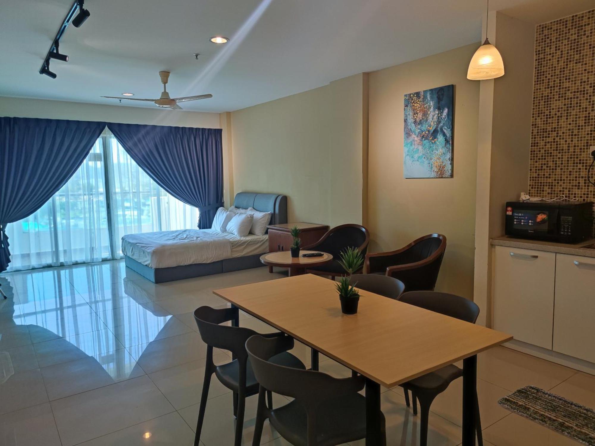 Marina Island Lumut Homehotel Eksteriør billede